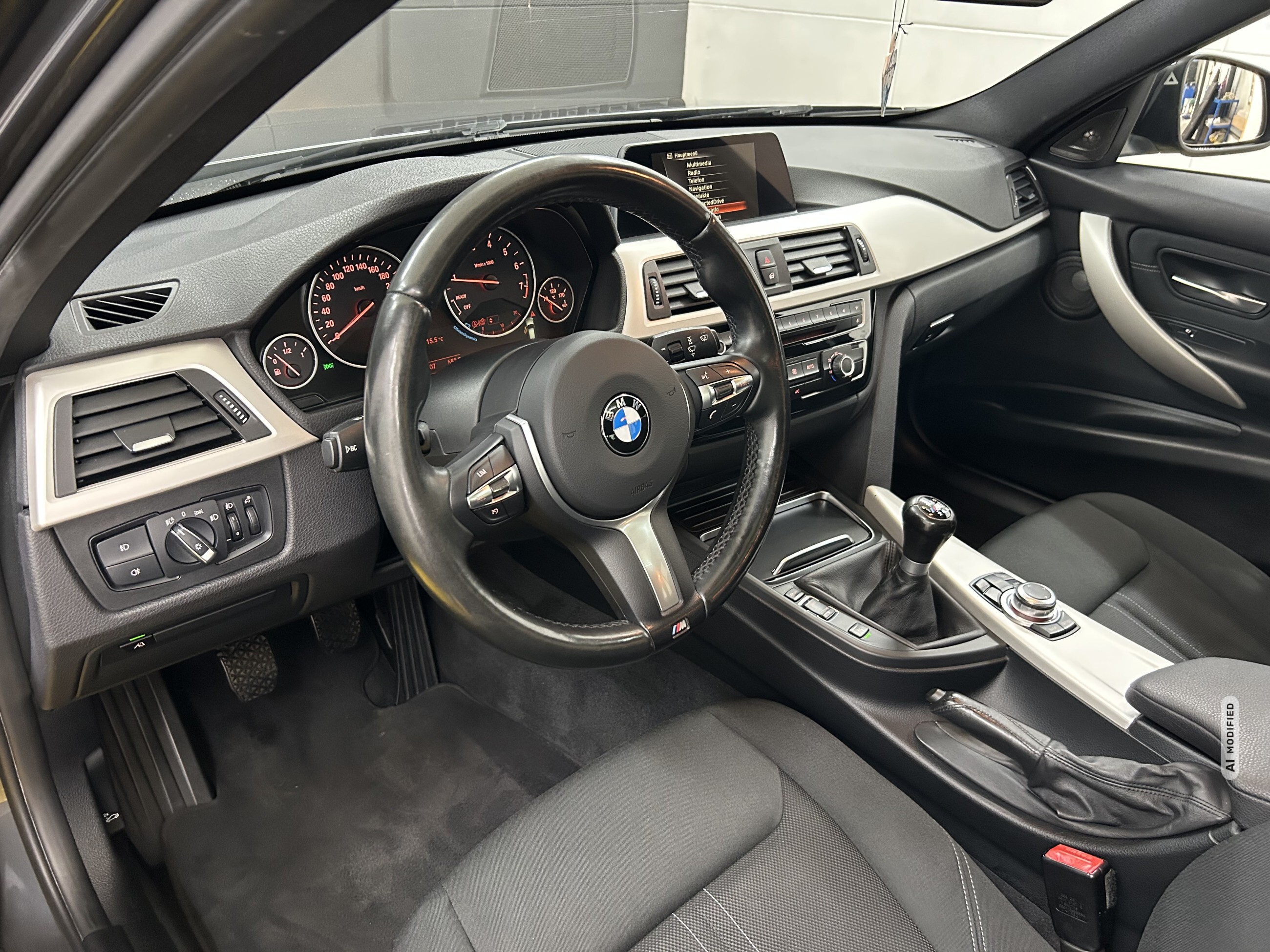 BMW 318 H&K+DAB+LED+Pano+Temp+Navi+Isofix+USB+BT+LM