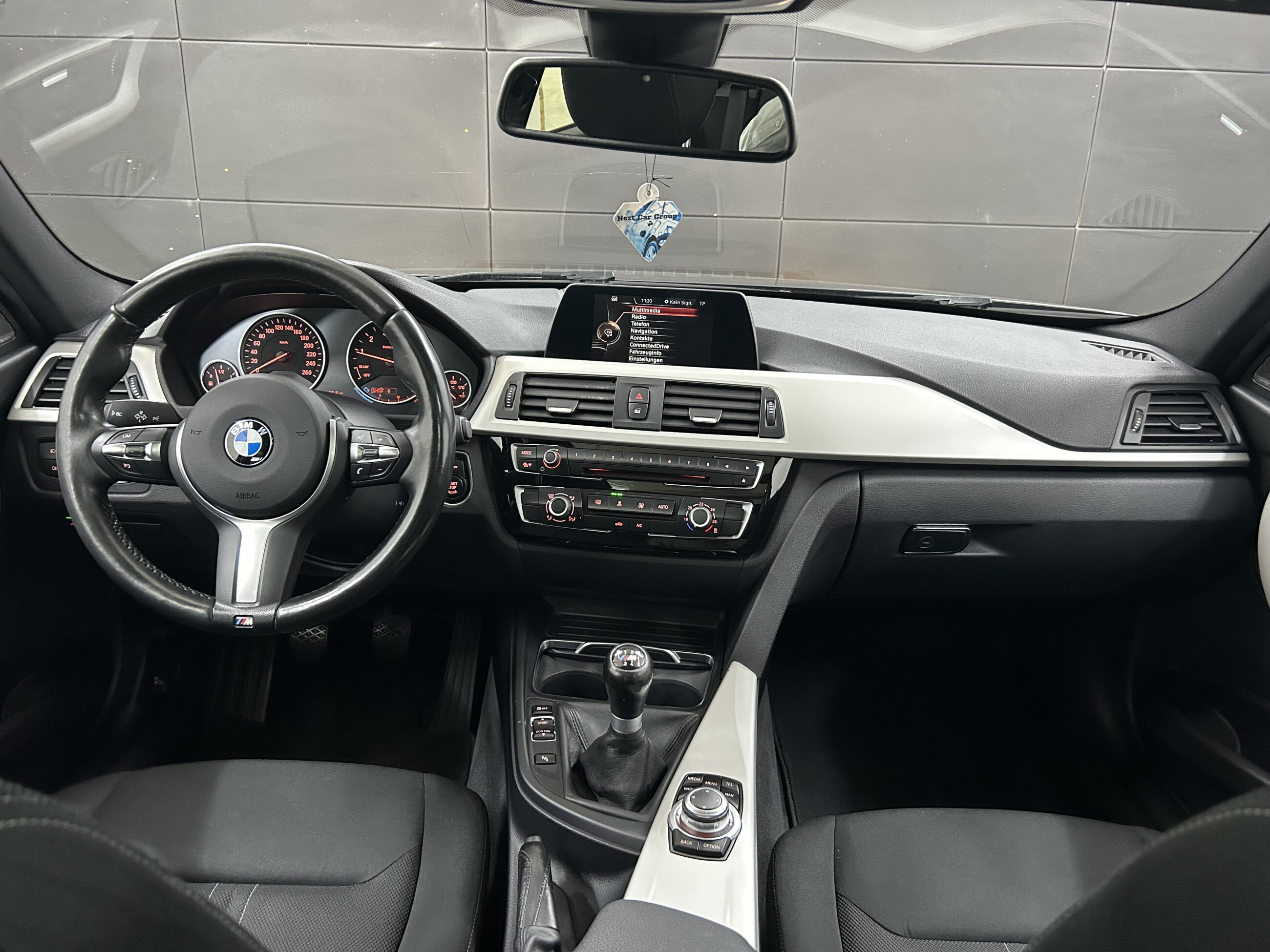 BMW 318 H&K+DAB+LED+Pano+Temp+Navi+Isofix+USB+BT+LM