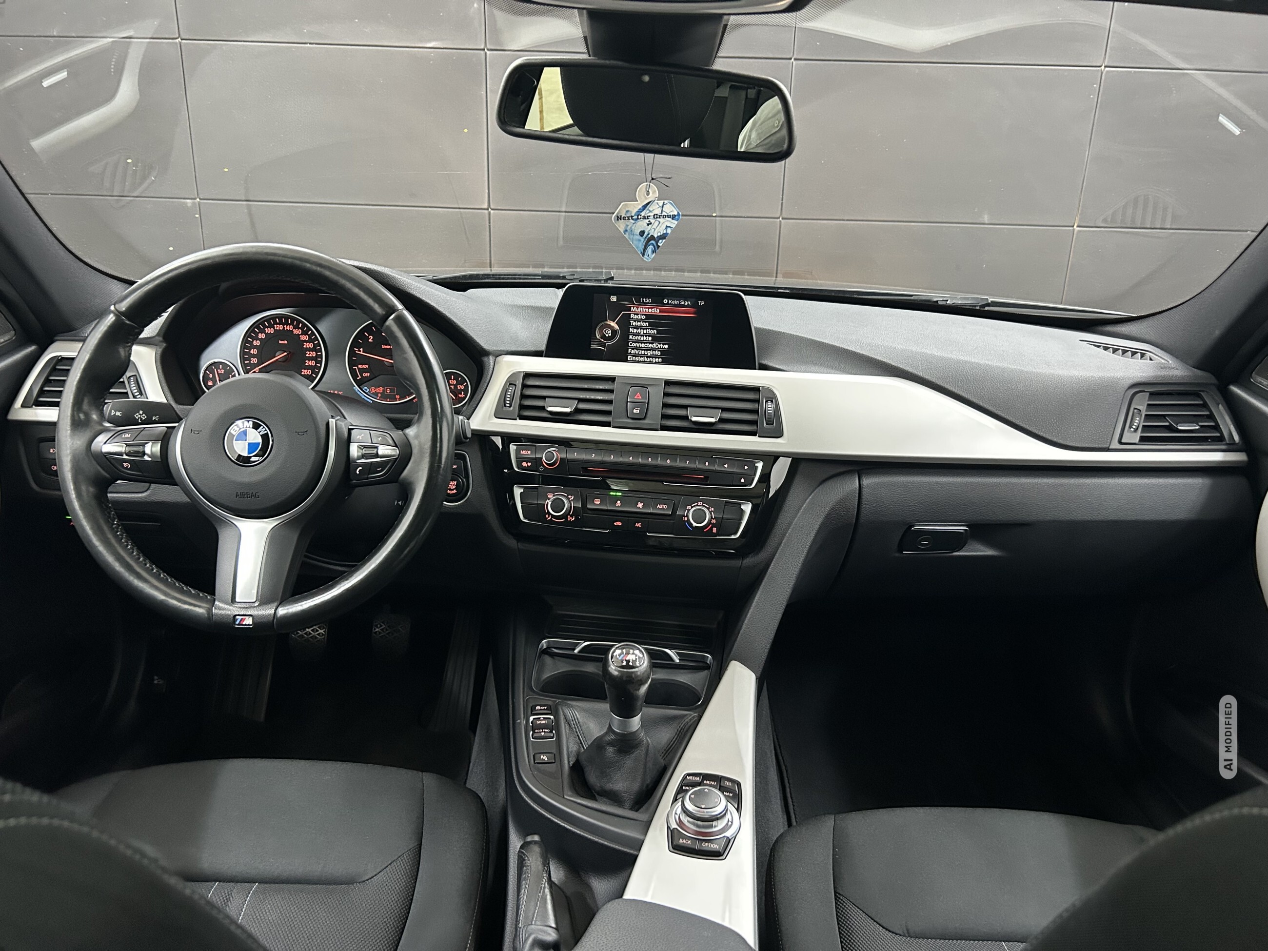 BMW 318 H&K+DAB+LED+Pano+Temp+Navi+Isofix+USB+BT+LM