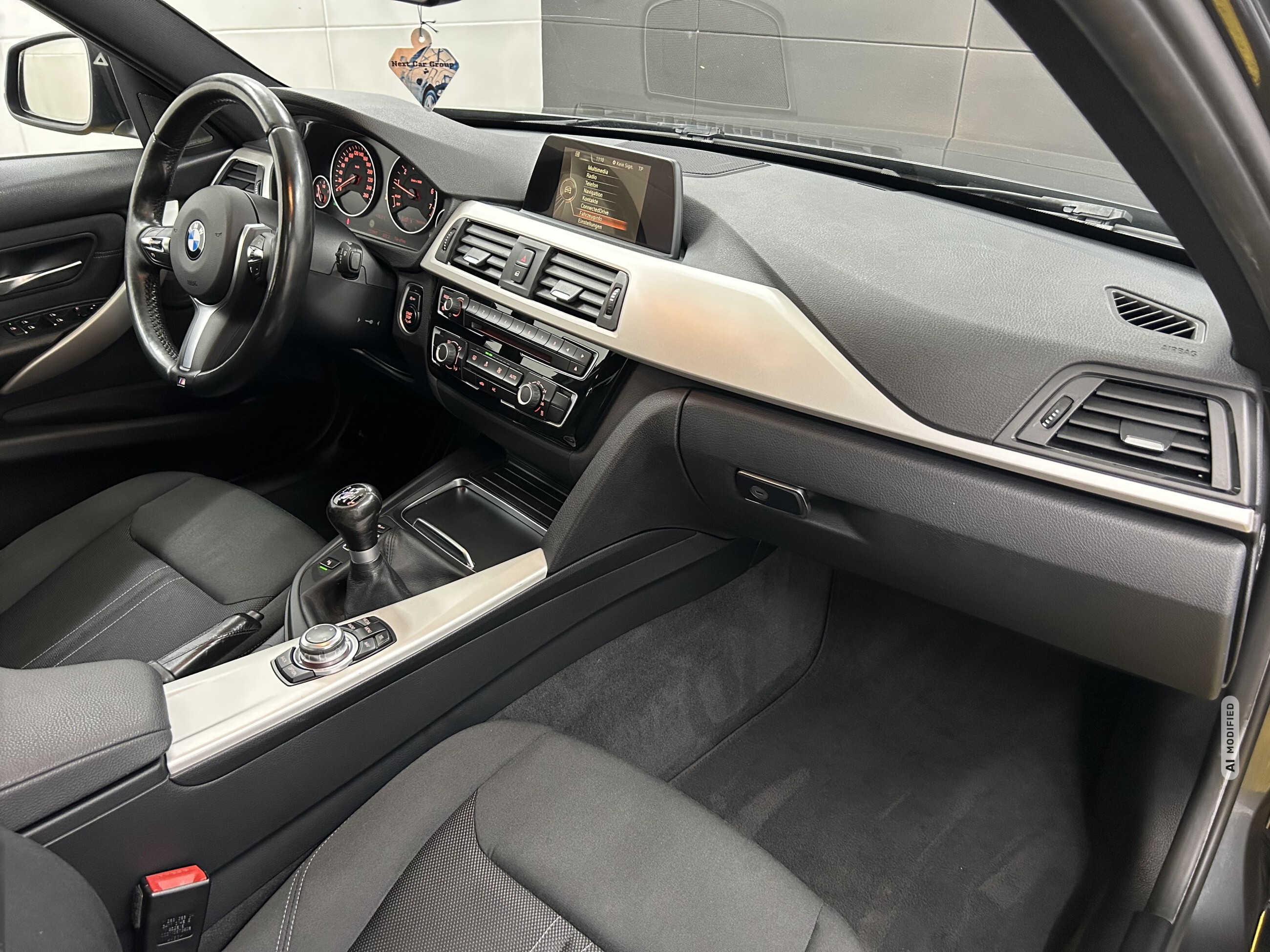 BMW 318 H&K+DAB+LED+Pano+Temp+Navi+Isofix+USB+BT+LM
