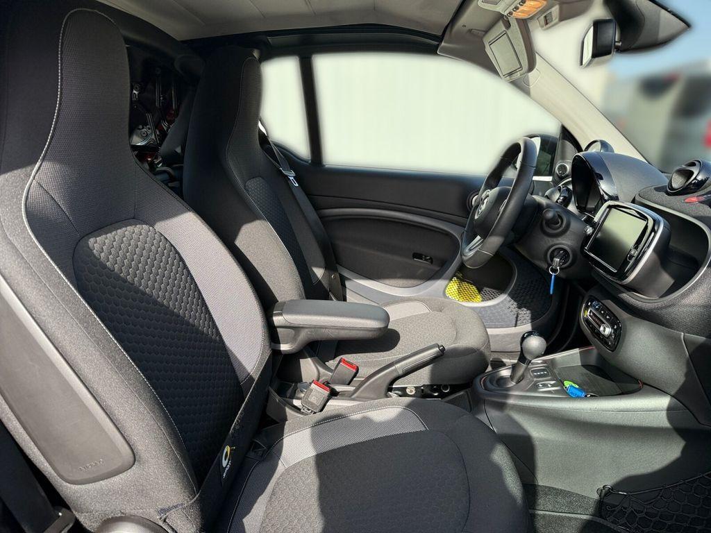 Smart ForTwo EQ Cabrio passion --NAVIGATION+SITZHEIZUNG+LED--