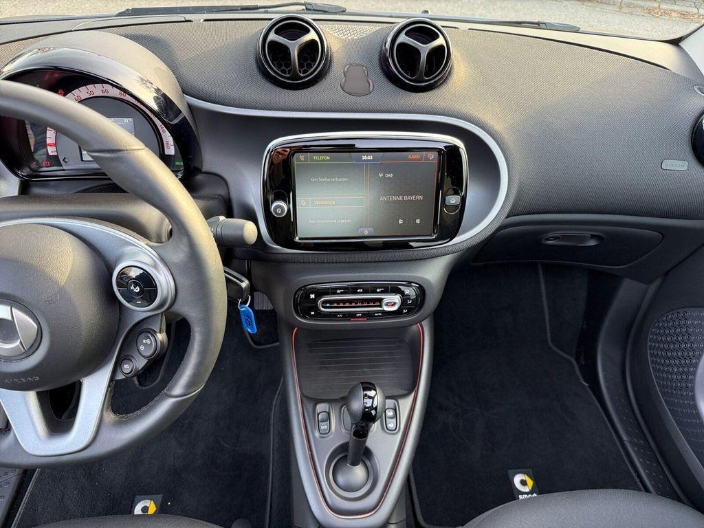 Smart ForTwo EQ Cabrio passion --NAVIGATION+SITZHEIZUNG+LED--