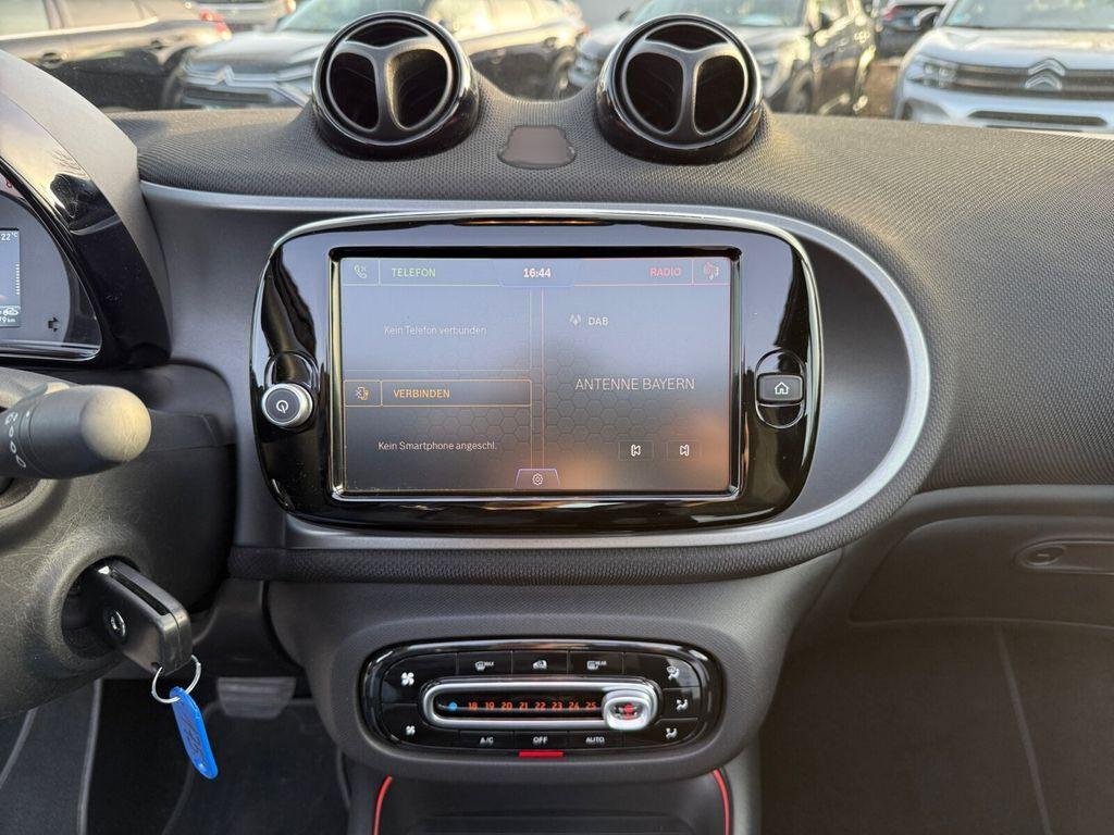 Smart ForTwo EQ Cabrio passion --NAVIGATION+SITZHEIZUNG+LED--