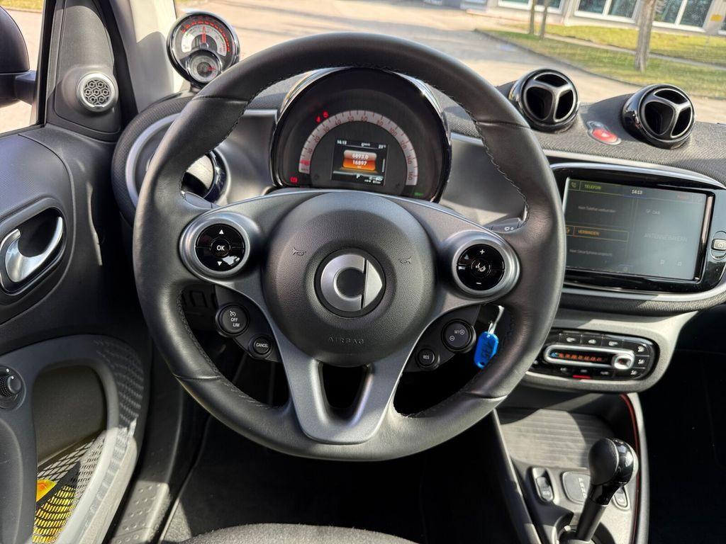 Smart ForTwo EQ Cabrio passion --NAVIGATION+SITZHEIZUNG+LED--