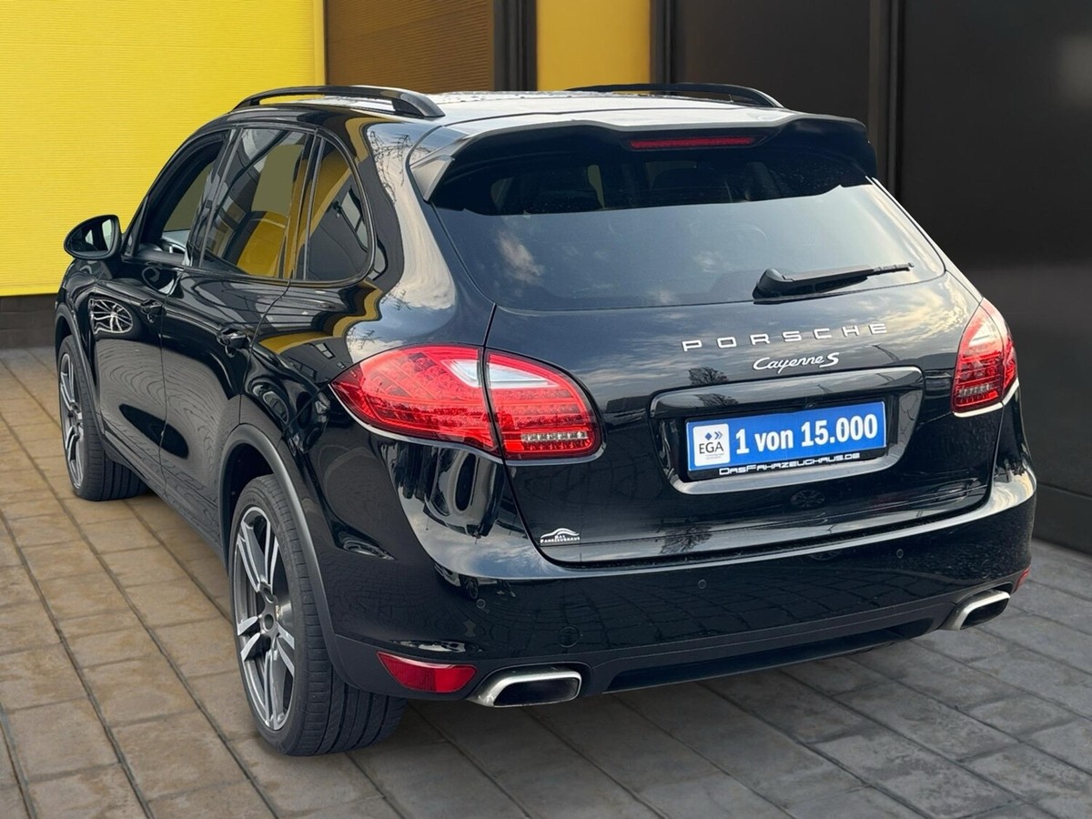 Porsche Cayenne S+Leder+Luftfeder+Xenon+TV