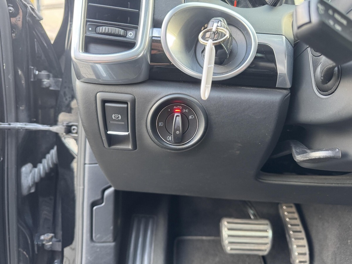 Porsche Cayenne S+Leder+Luftfeder+Xenon+TV