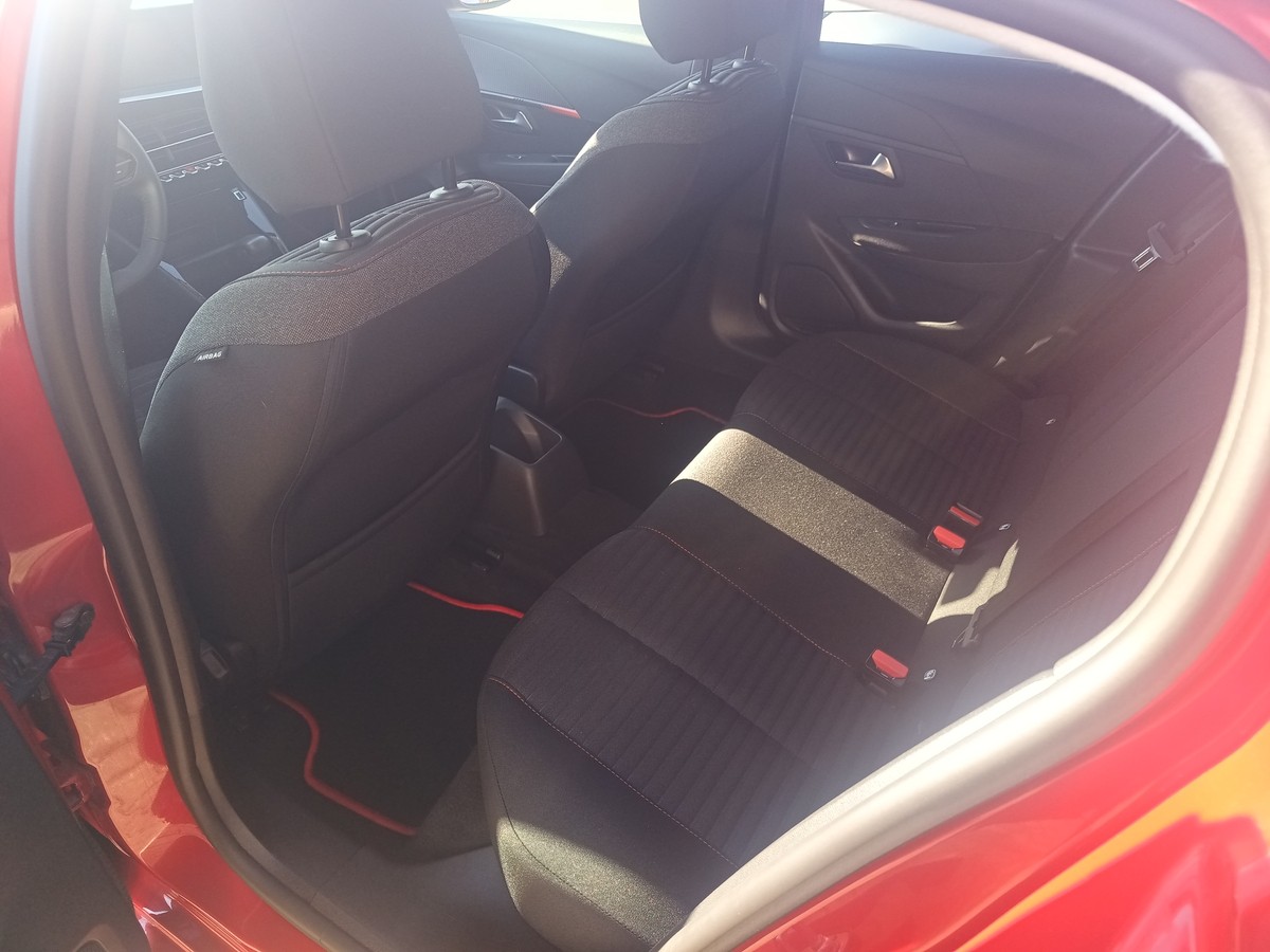 Peugeot 208 1.2 PureTech 100 Active Pack (EURO 6d) 