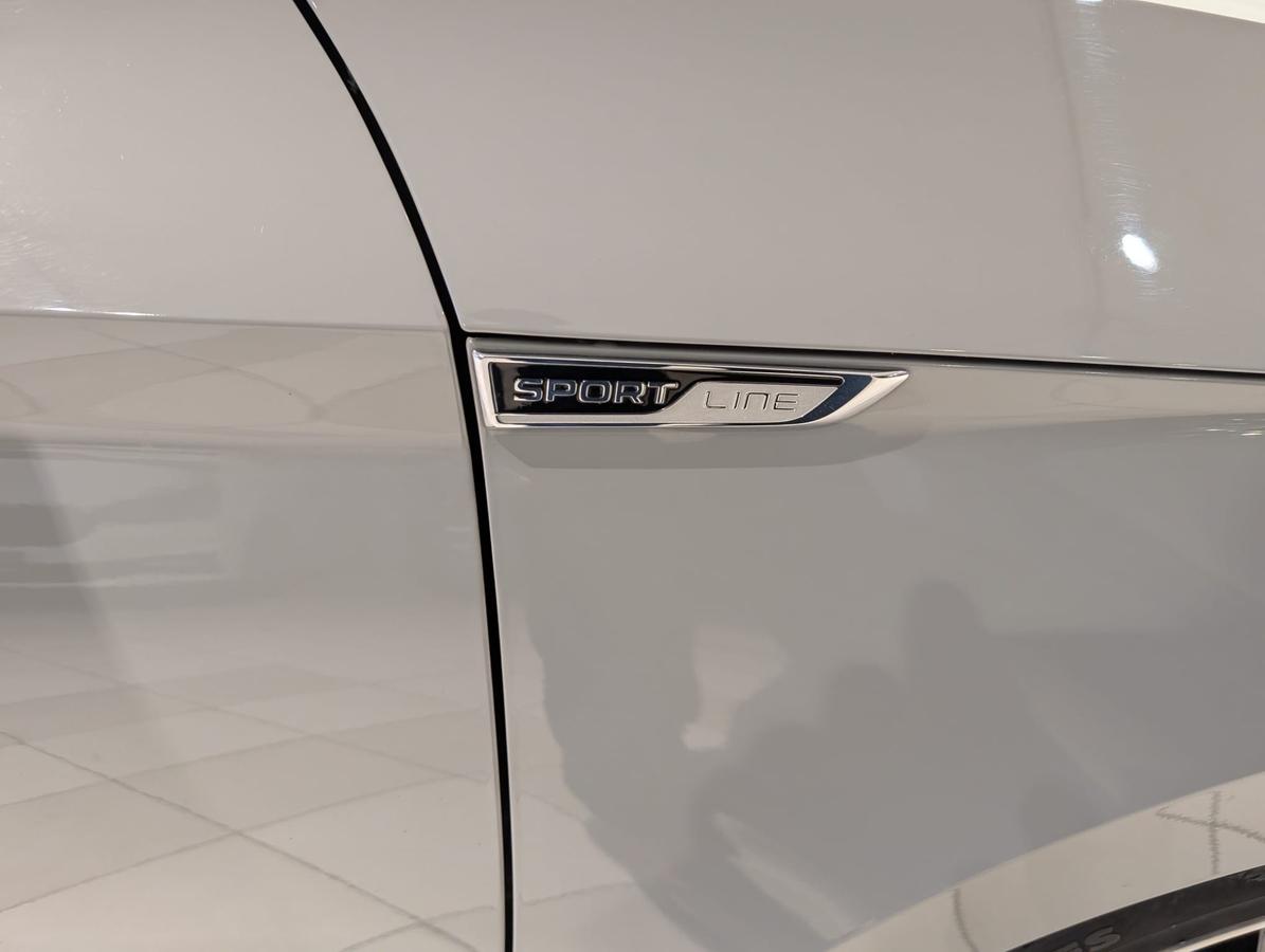 Skoda Superb Combi 1.8TSI Sportline Canton DCC