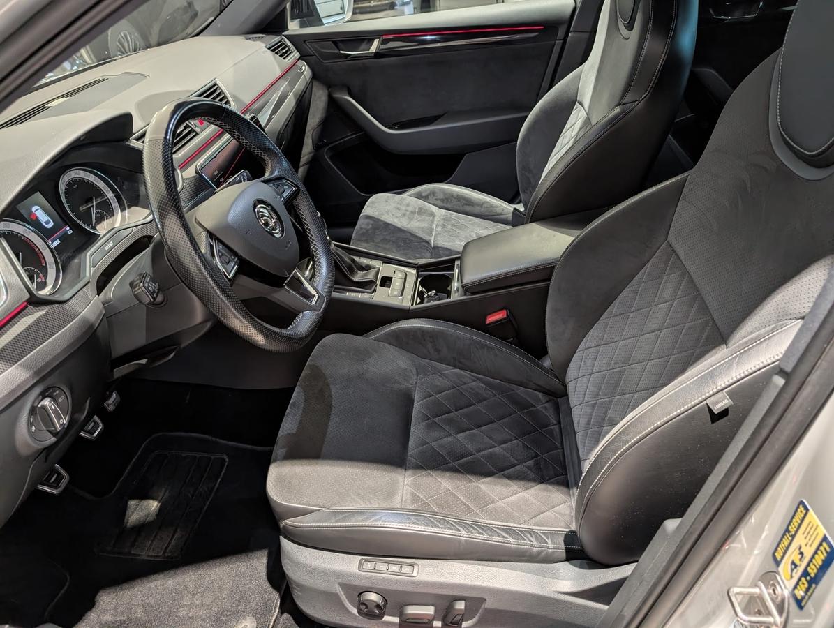 Skoda Superb Combi 1.8TSI Sportline Canton DCC