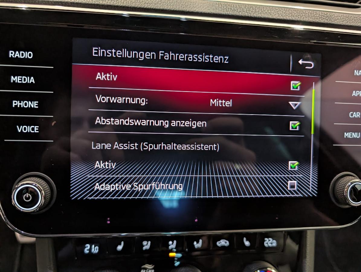 Skoda Superb Combi 1.8TSI Sportline Canton DCC