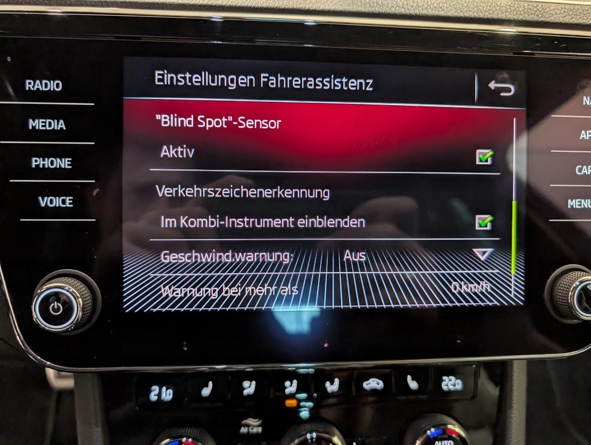 Skoda Superb Combi 1.8TSI Sportline Canton DCC