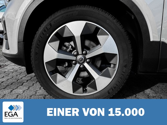Volvo XC40 Core 2WD Navi Digitales Cockpit Soundsystem LED Sperrdiff. El. Heckklappe A