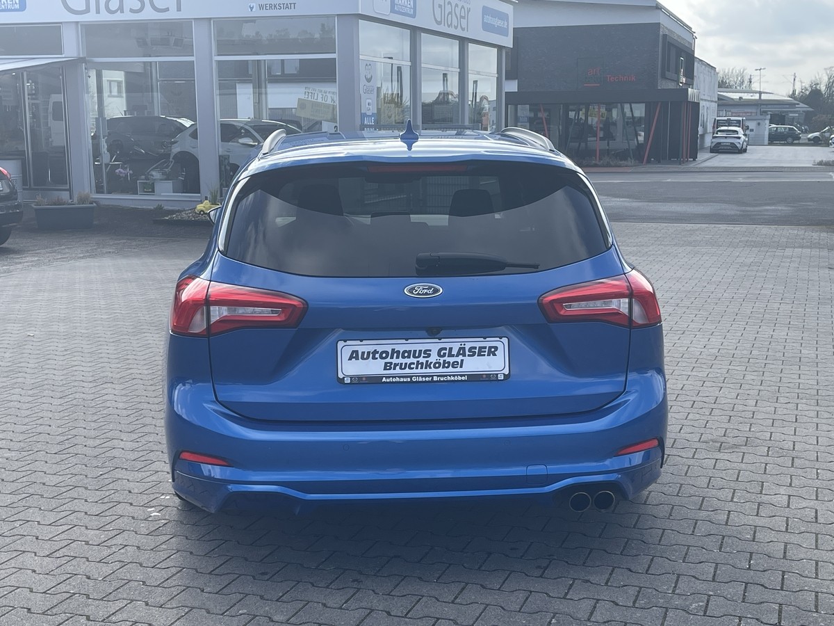 Ford Focus Kombi ST-Line Navi Lenkradhzg.LED AHK