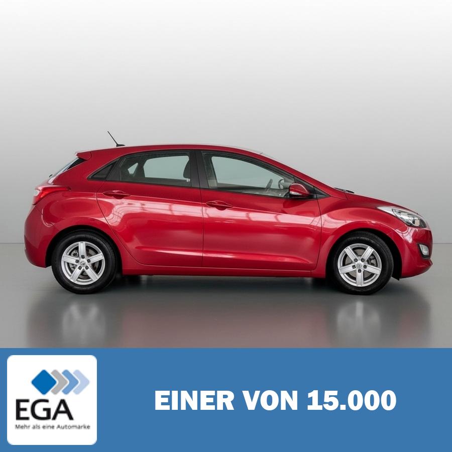 Hyundai i30 1.4 Trend blue - Navi/ Kamera/ Klima