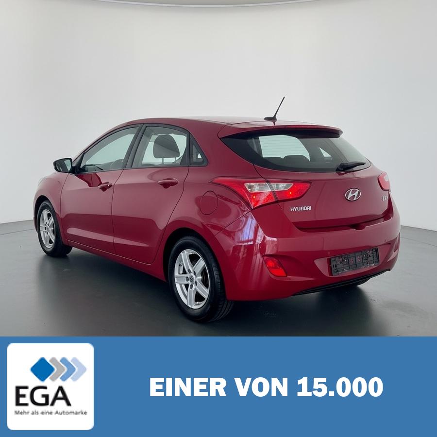 Hyundai i30 1.4 Trend blue - Navi/ Kamera/ Klima