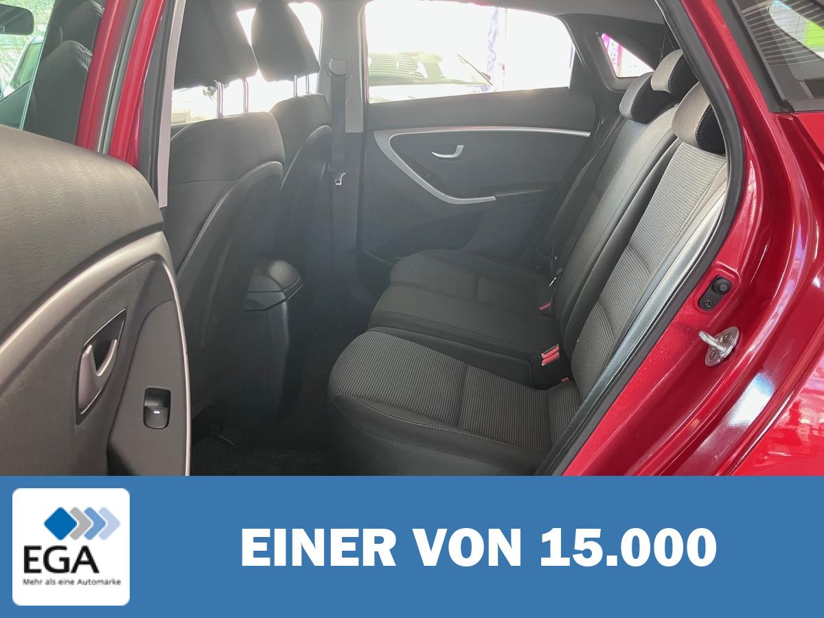 Hyundai i30 1.4 Trend blue - Navi/ Kamera/ Klima