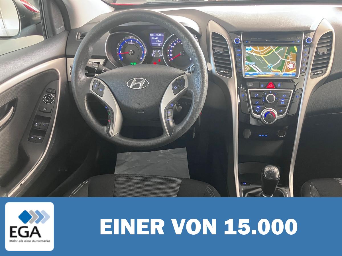 Hyundai i30 1.4 Trend blue - Navi/ Kamera/ Klima