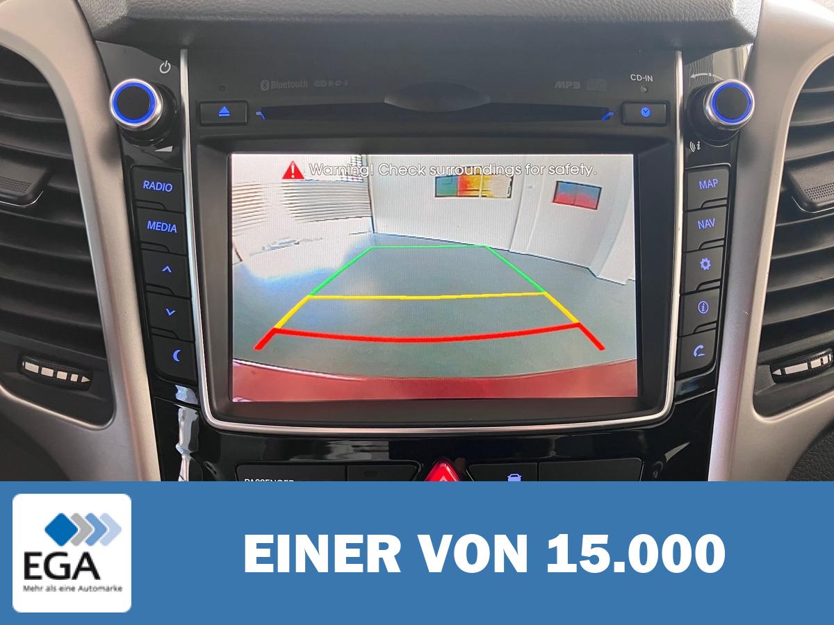 Hyundai i30 1.4 Trend blue - Navi/ Kamera/ Klima