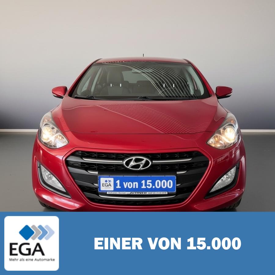 Hyundai i30 1.4 Trend blue - Navi/ Kamera/ Klima