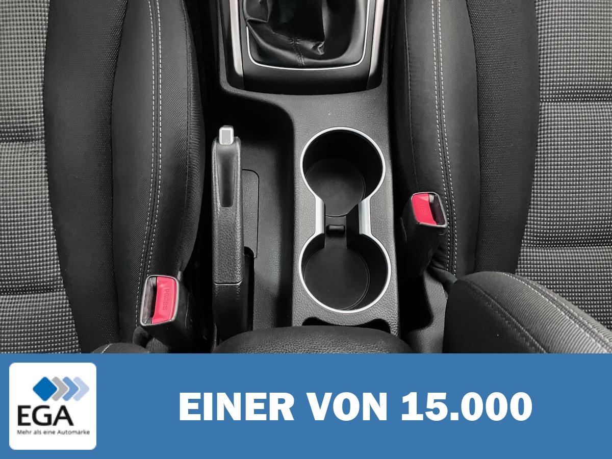 Hyundai i30 1.4 Trend blue - Navi/ Kamera/ Klima