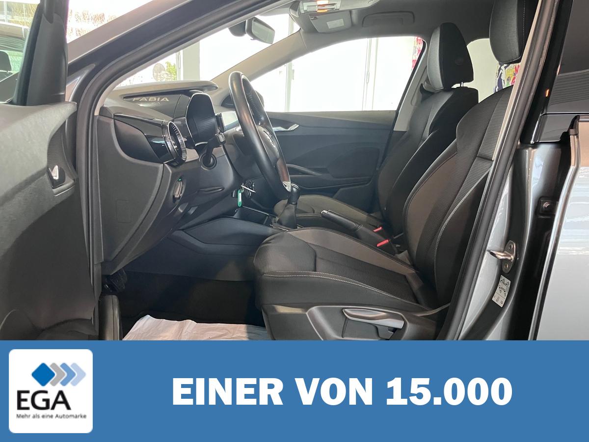 Skoda Fabia 1.0 TSI Tour - Carplay/ LED/ PDC