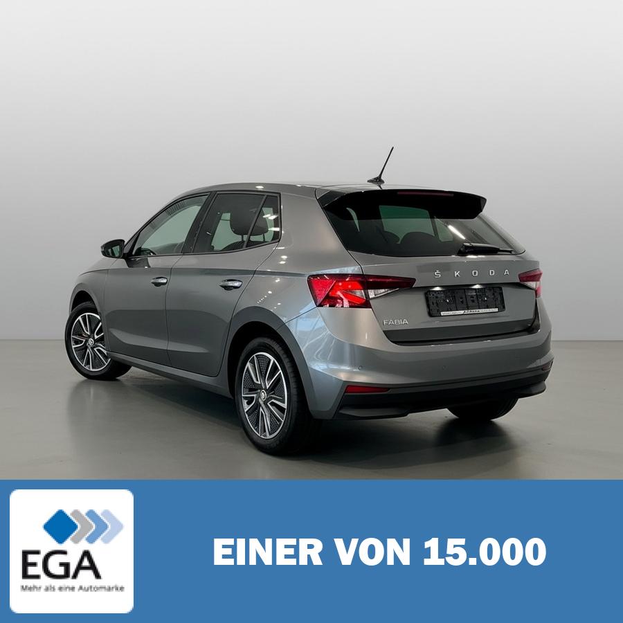 Skoda Fabia 1.0 TSI Tour - Carplay/ LED/ PDC