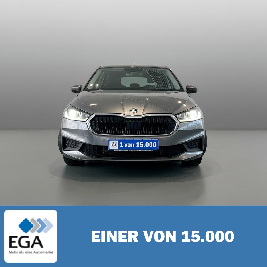 Skoda Fabia 1.0 TSI Tour - Carplay/ LED/ PDC