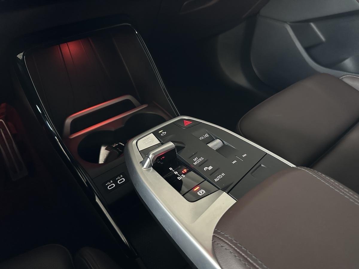 BMW 218 Active Tourer M Sport AHK Leder el Sitze H/K Audio 