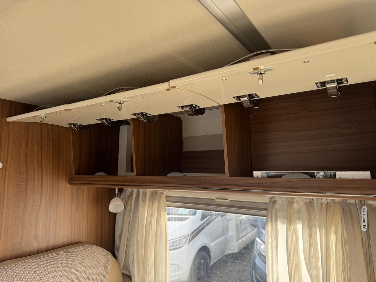 HYMER / ERIBA / HYMERCAR Exis-t 588 Sat TV+Markise+Efoy+Fahrradträger