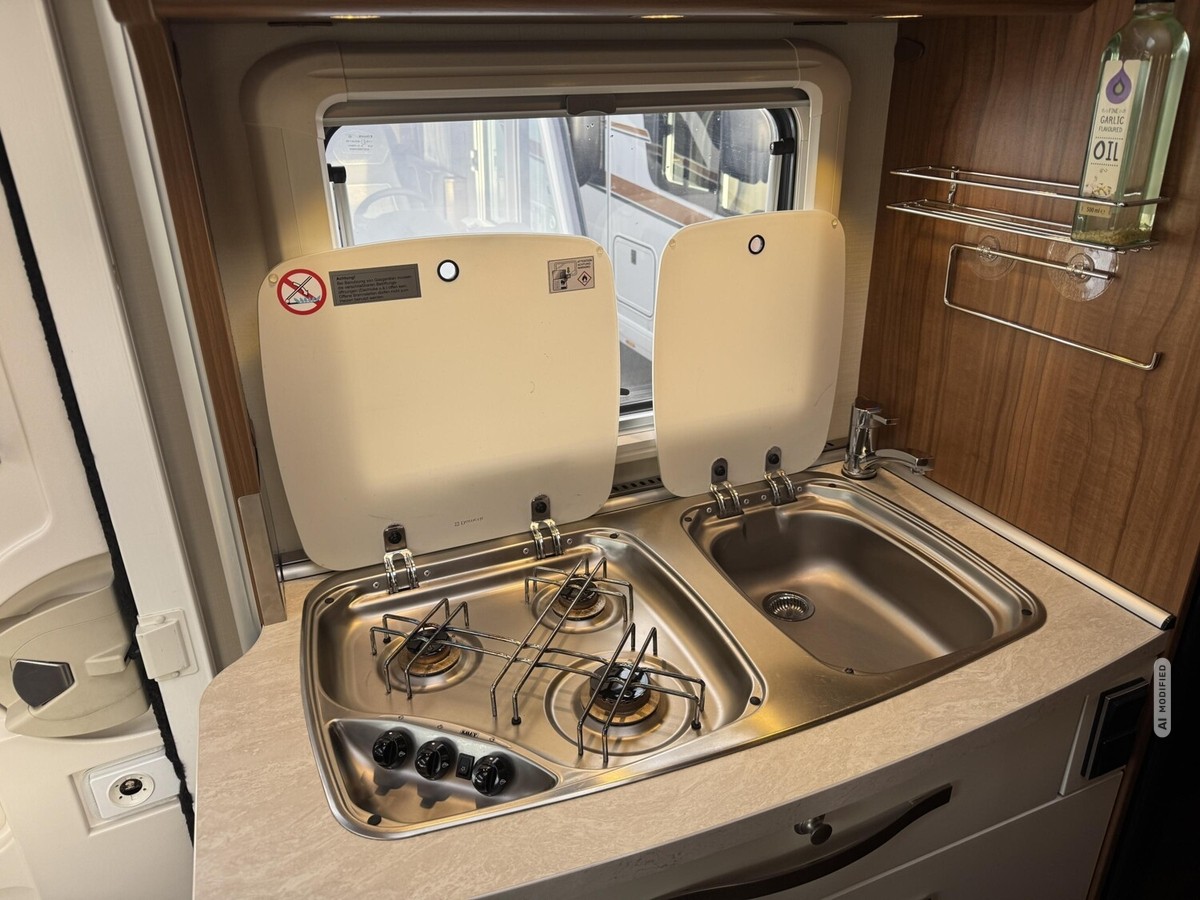 HYMER / ERIBA / HYMERCAR Exis-t 588 Sat TV+Markise+Efoy+Fahrradträger