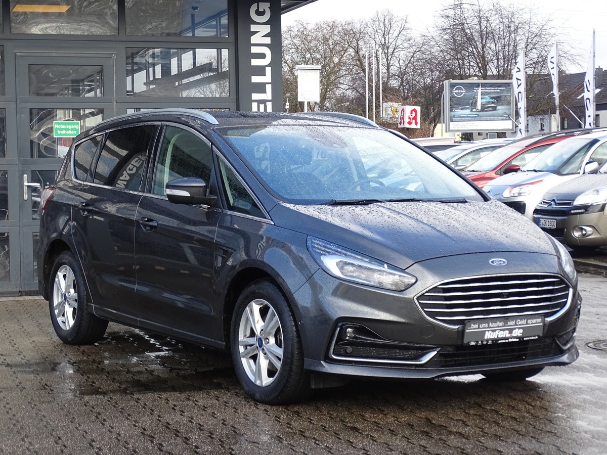 Ford S-Max 2.5 Duratec (FHEV) Hybrid Titanium 