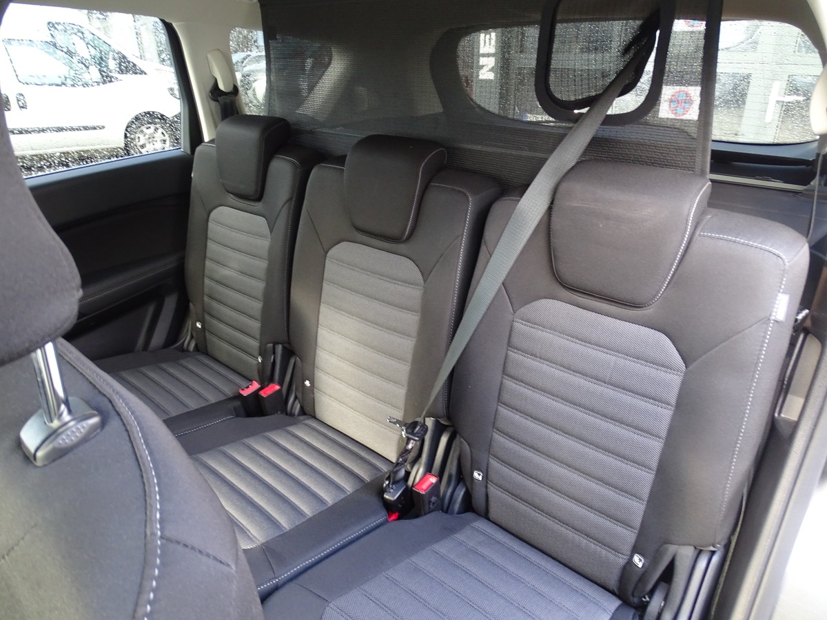 Ford S-Max 2.5 Duratec (FHEV) Hybrid Titanium 