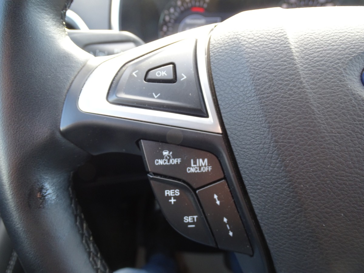 Ford S-Max 2.5 Duratec (FHEV) Hybrid Titanium 