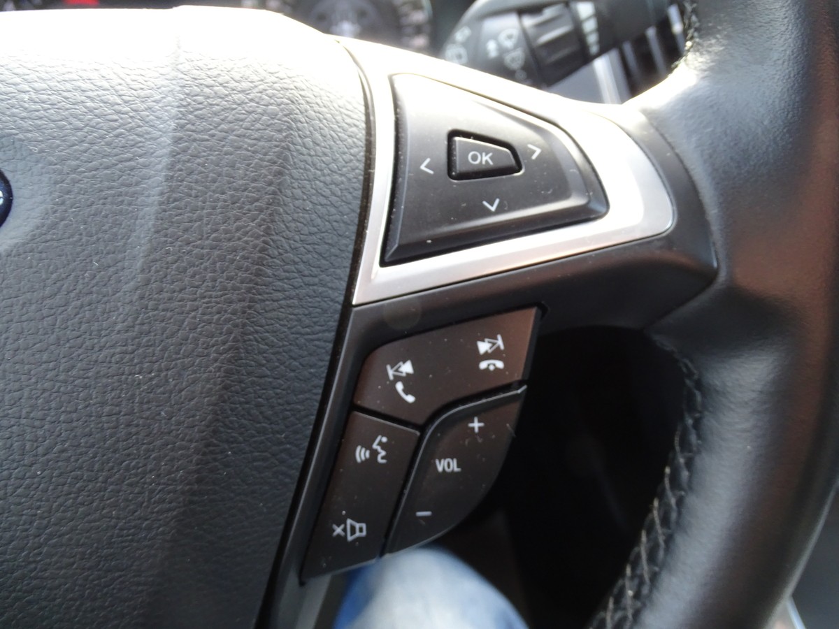 Ford S-Max 2.5 Duratec (FHEV) Hybrid Titanium 