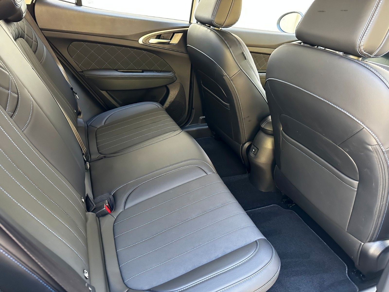 GWM Ora 03 400 Pro Plus  mit Massage und Sitzkühlung