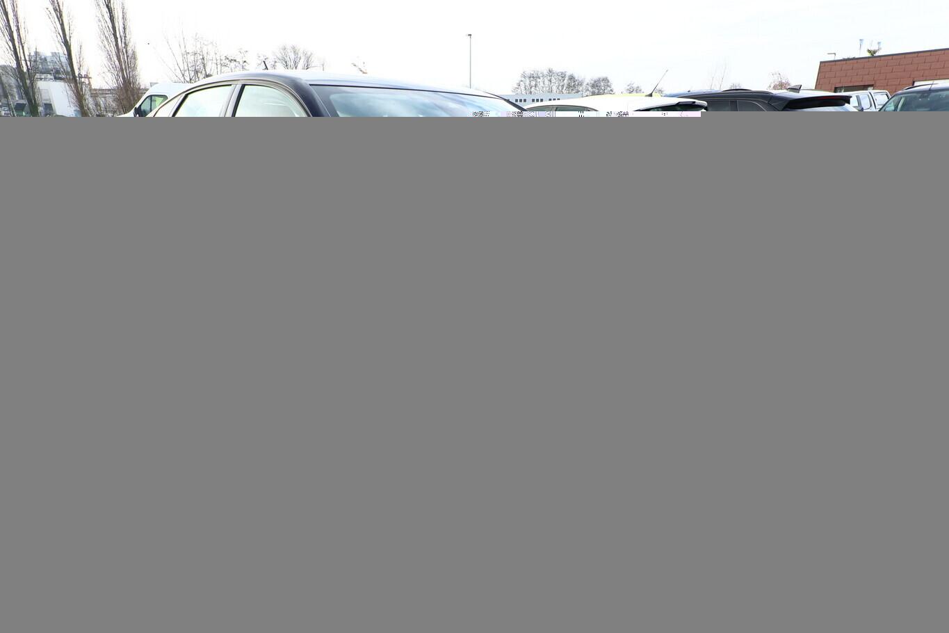 Citroën C4 X AT PLUS SHZ PDC DigC LED CarP 18Z DAB Temp