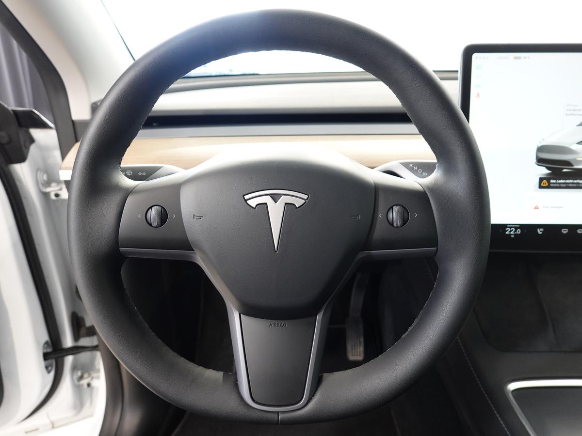 Tesla Model Y RWD Basis RWD*8Fach*AHK*92Batterie*