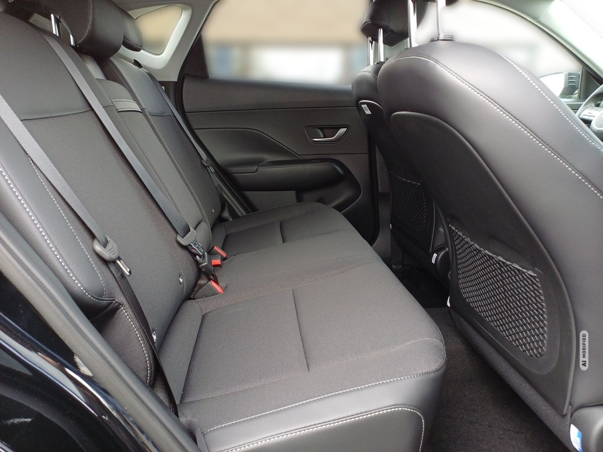 Hyundai KONA 1.6 T-GDI 7-DCT Prime 4WD Schiebed. Navi LED App Sitzh.
