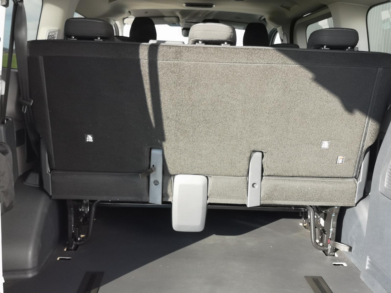 Volkswagen T7 Kombi 2.0 TDI DSG 9 Sitzer Kamera AHK GV5