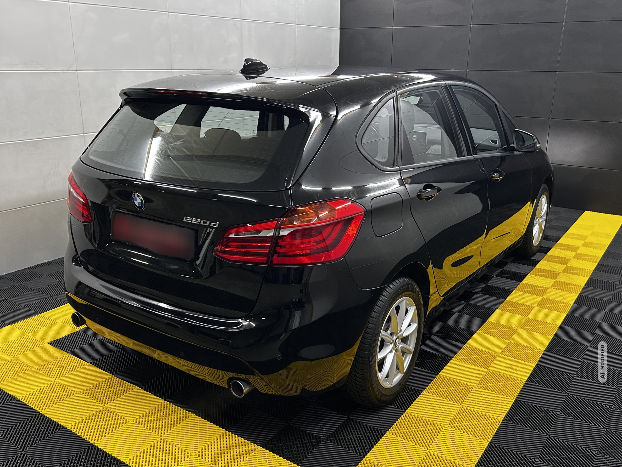 BMW 220 Active Tourer d+Temp+LED+PDC+BT+AHK+SHZG