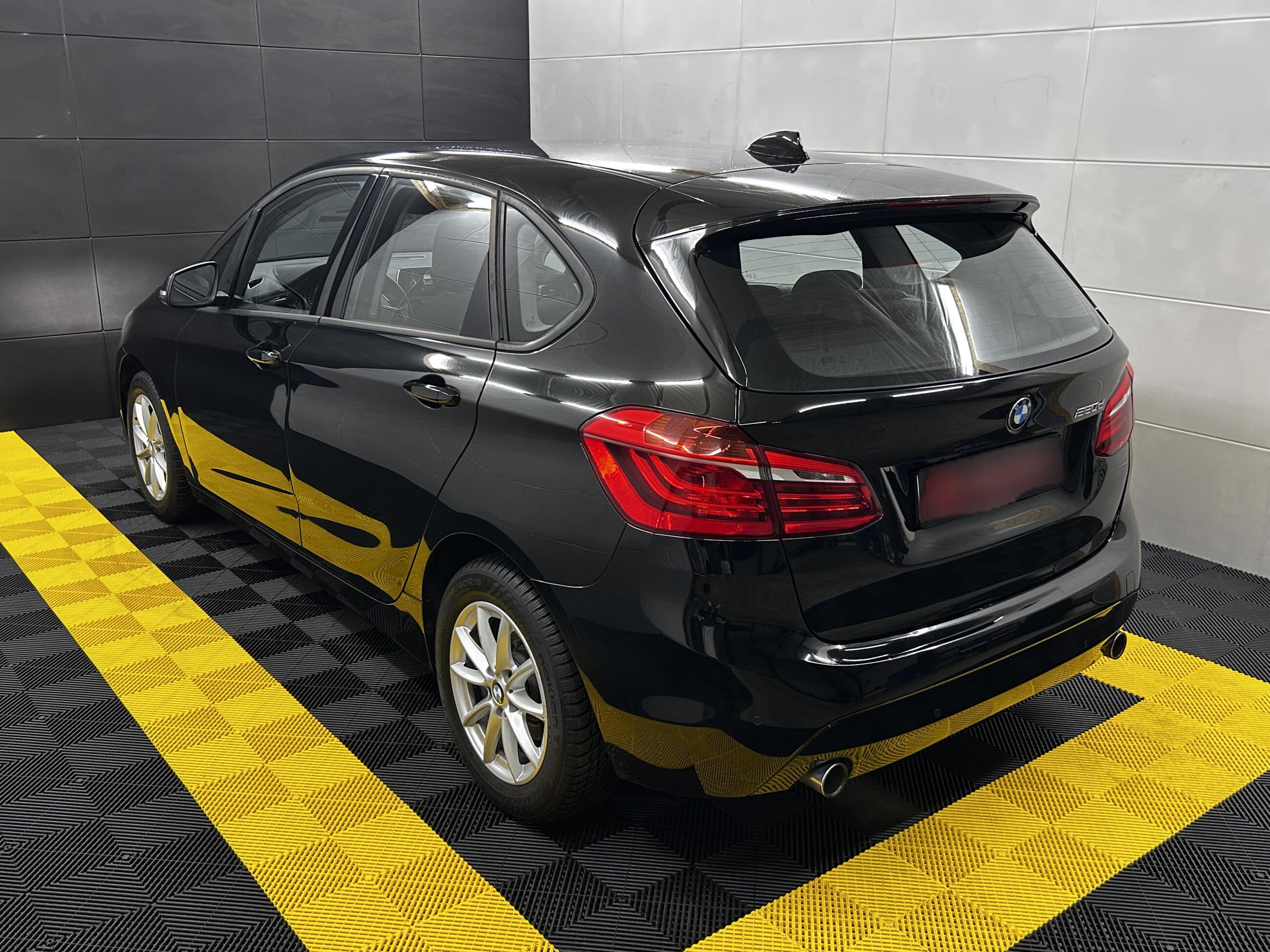 BMW 220 Active Tourer d+Temp+LED+PDC+BT+AHK+SHZG