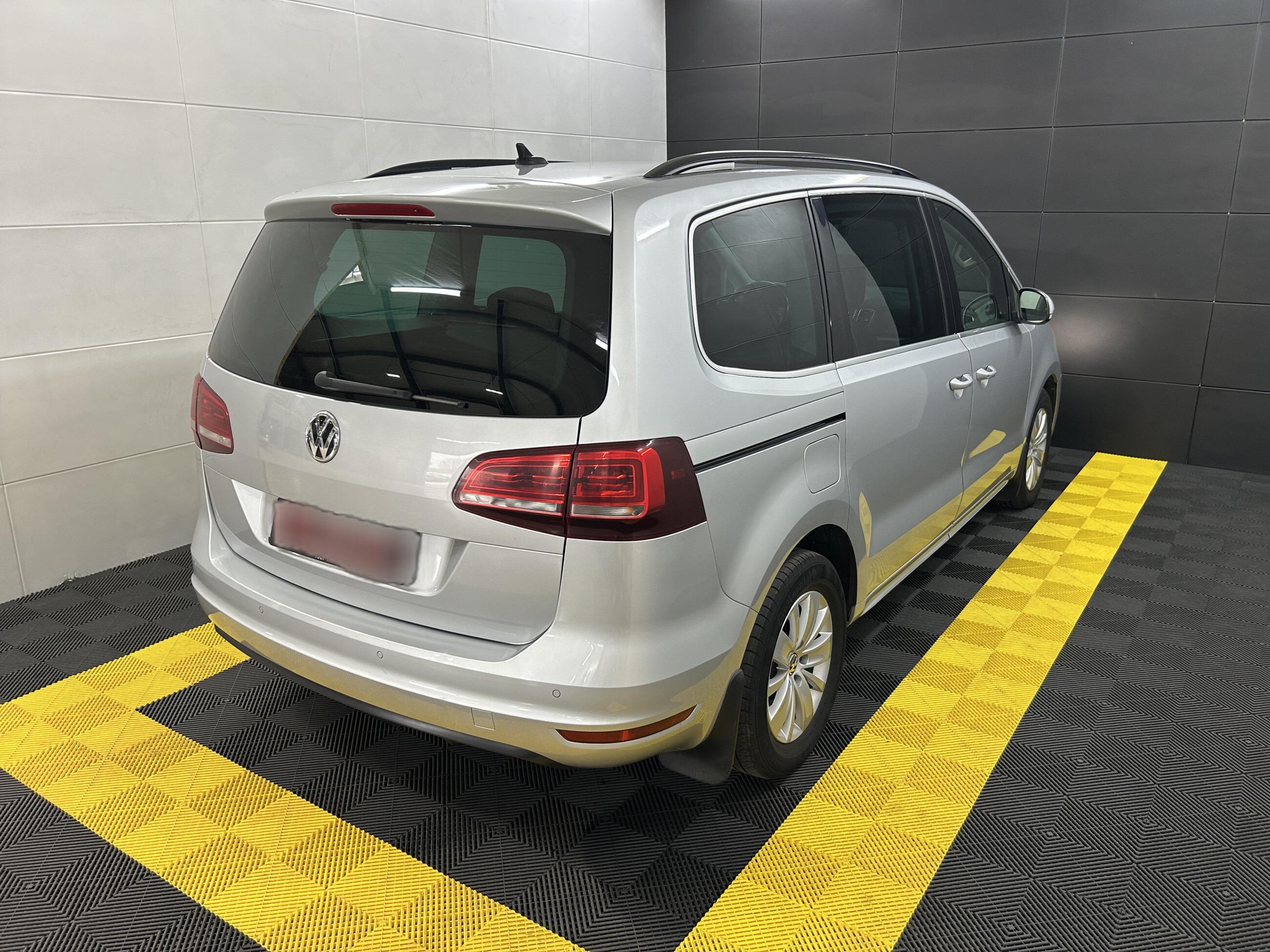 Volkswagen Sharan Comfortline+7-Sitzer+Xenon+Temp+PDC+SHZ