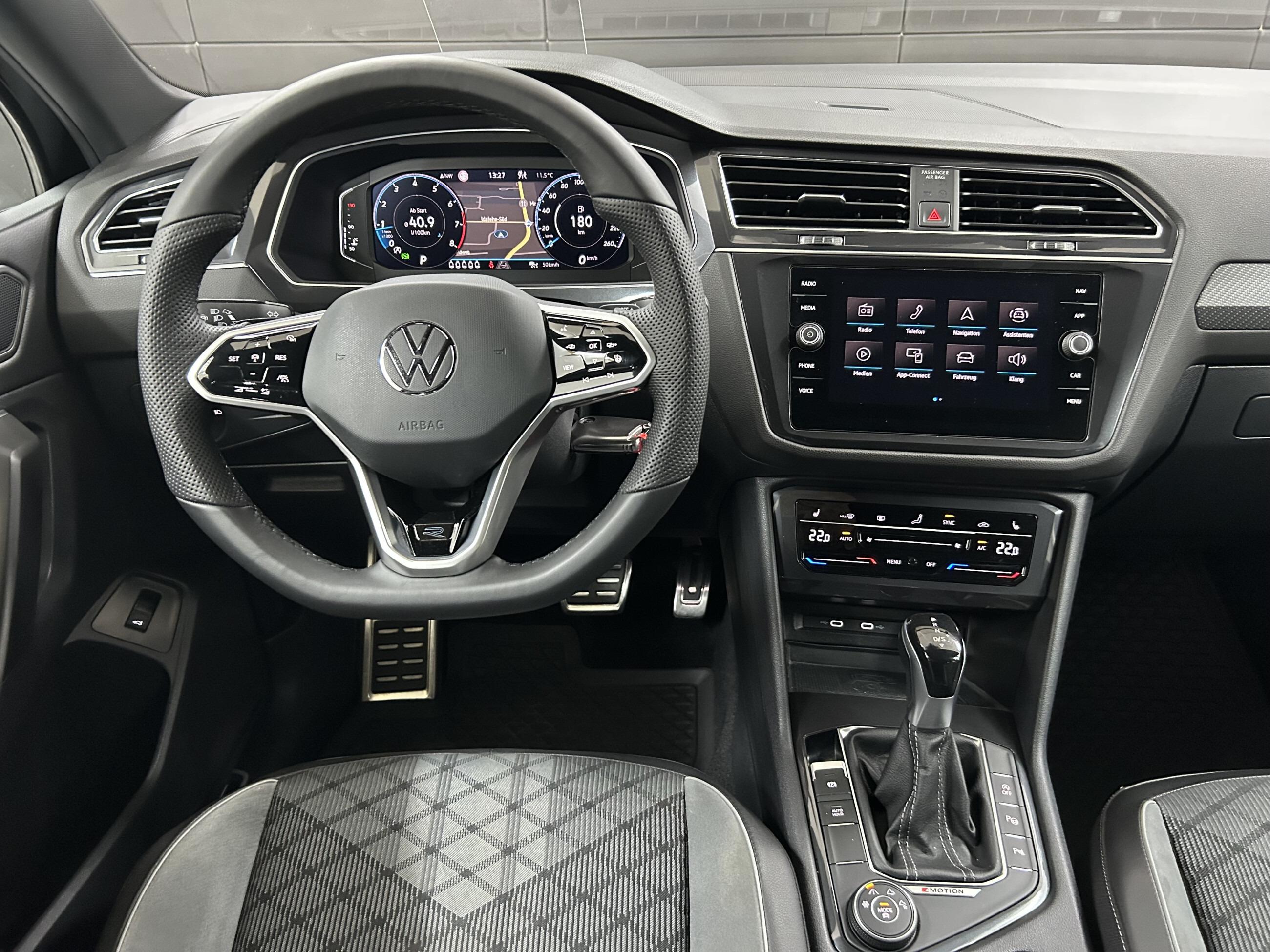 Volkswagen Tiguan Allspace R-Line 4Motion 7-Sitzer+Matrix