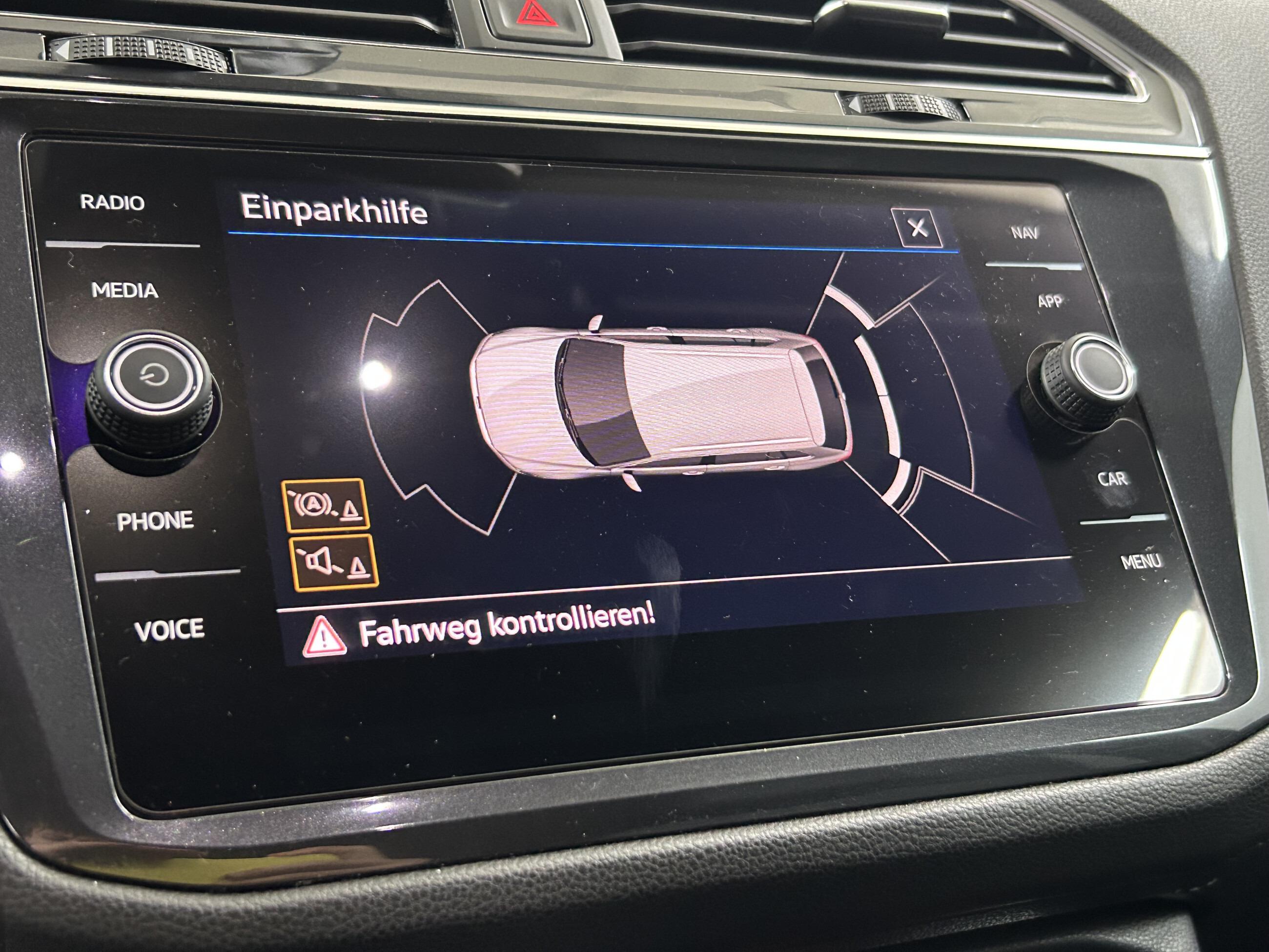 Volkswagen Tiguan Allspace R-Line 4Motion 7-Sitzer+Matrix