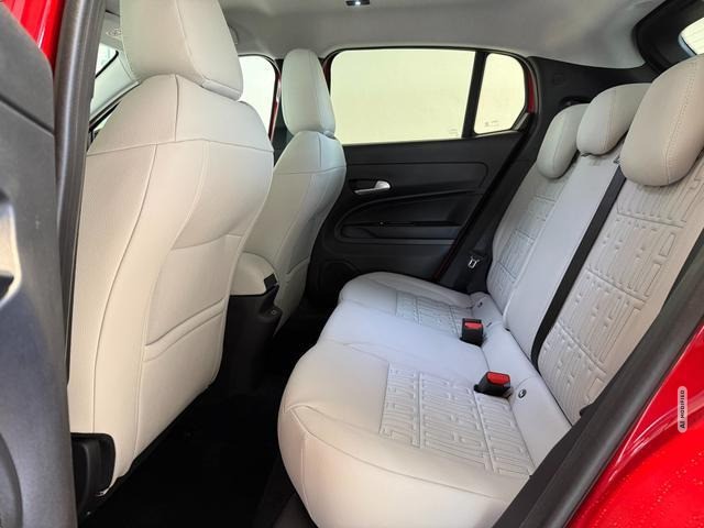 Fiat 600 La Prima Hybrid 1.2 T3 107 kW (145 PS) DCT Klimaautomatik, Massagesitz, Sitz