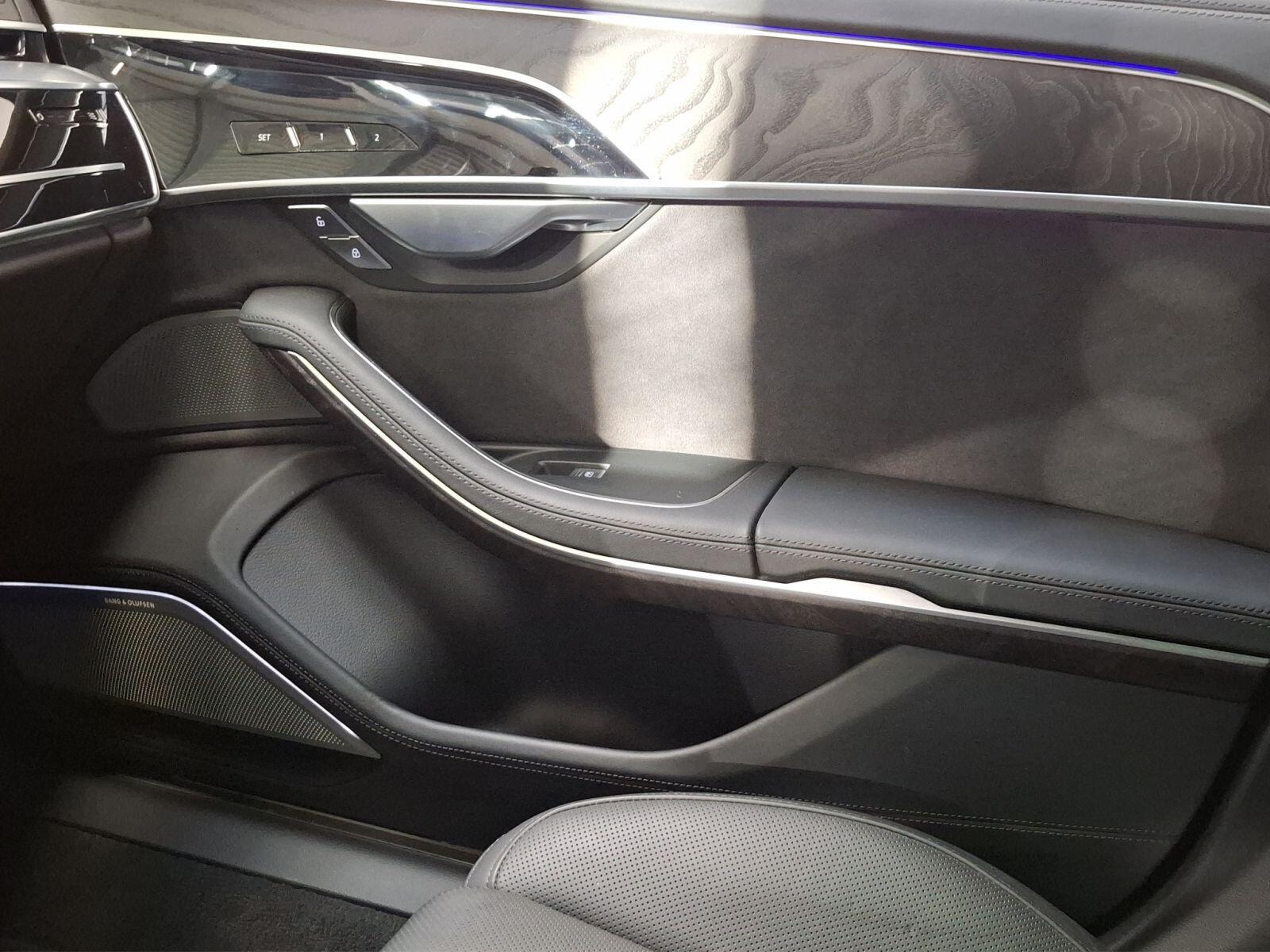 Audi A8 L TFSI e 60 e quattro 340(462) kW(PS)