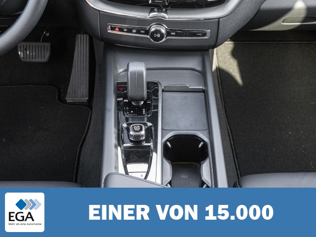 Volvo XC60 Plus Dark AWD Digitales Cockpit Memory Sitze Soundsystem LED Sperrdiff. El.