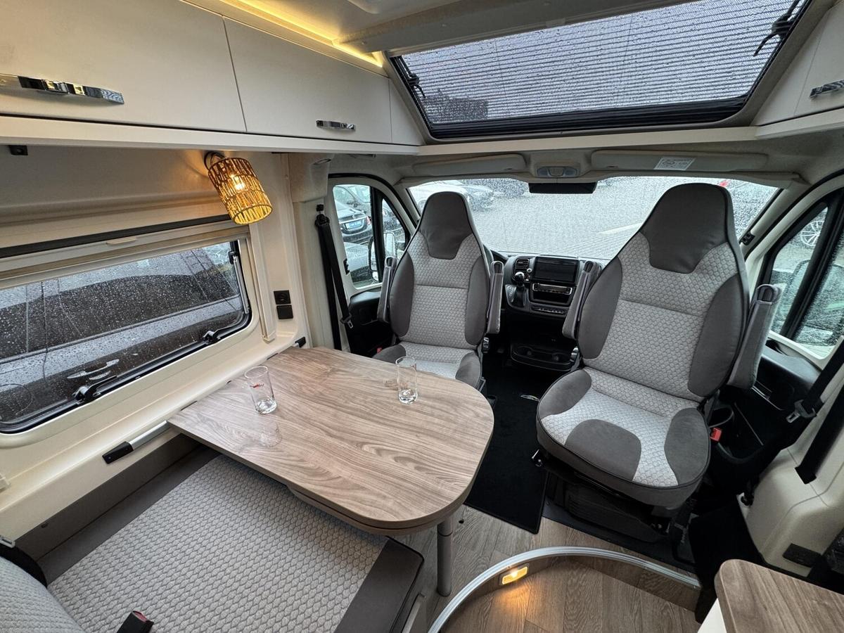Hobby Vantana De Luxe K65 ET  AHK+Markise+Sat TV+Navi+Safety