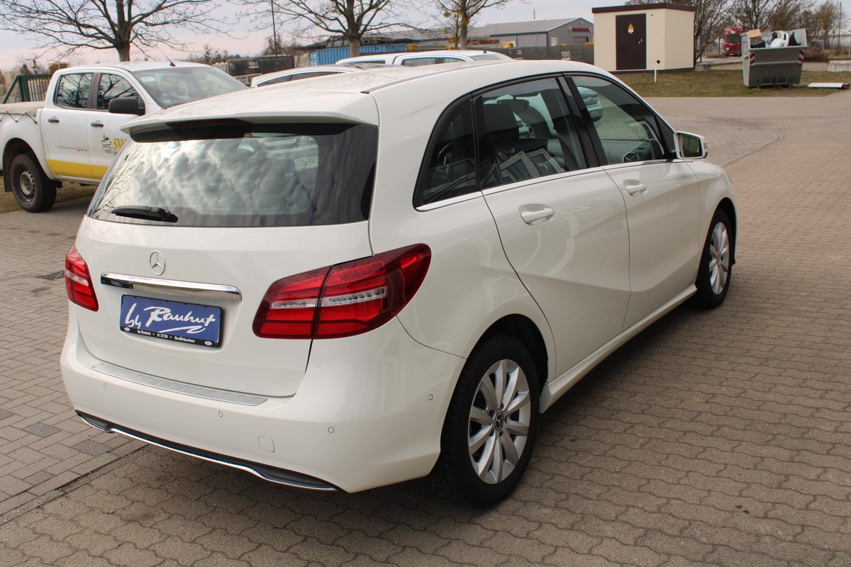 Mercedes-Benz B 180 Style (EURO 6d-TEMP)