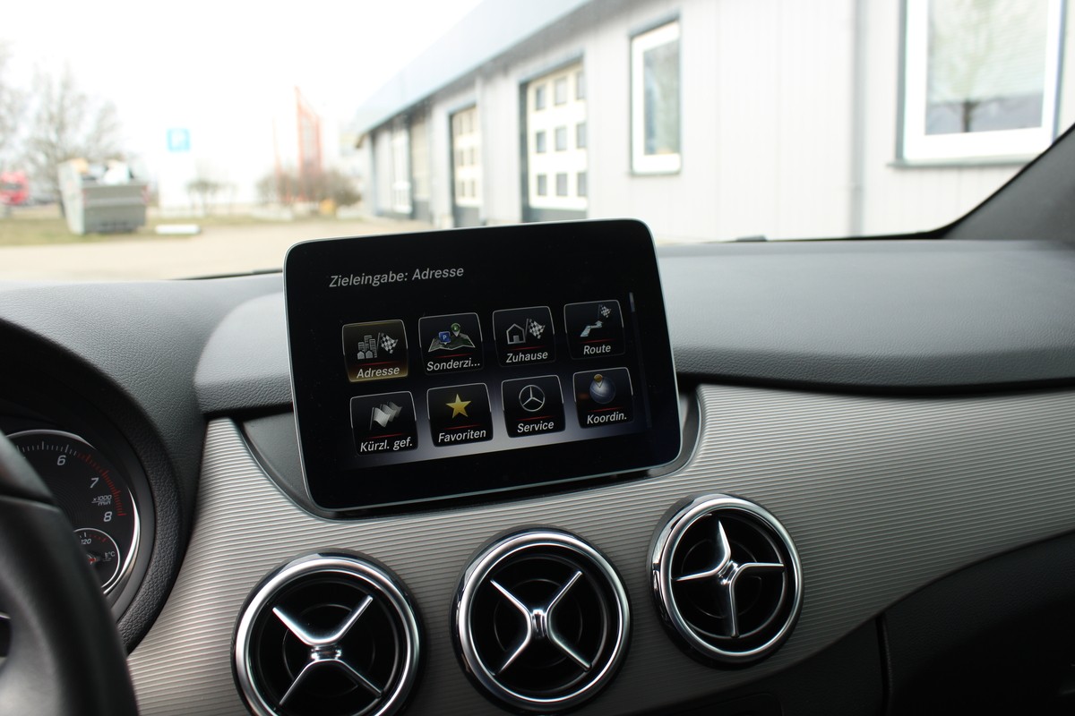 Mercedes-Benz B 180 Style (EURO 6d-TEMP)
